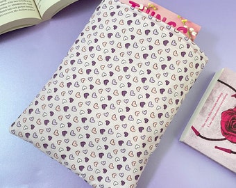 Purple Heart Print Book Sleeve // Padded Book Sleeve with Pocket, Bookish Gifts, Book Pouch, Book Accessories, Book Lover Gift,