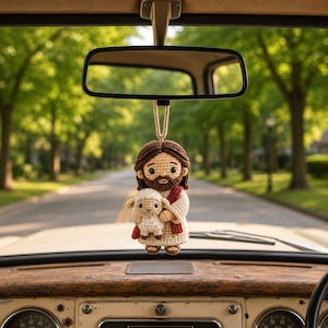Colgante para coche de Jesús con cordero tejido a crochet, adorno cristiano hecho a mano para el retrovisor.