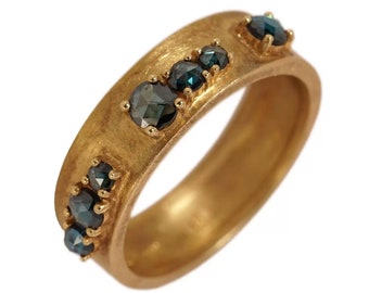 Blue rose cut diamond 18ky gold ring