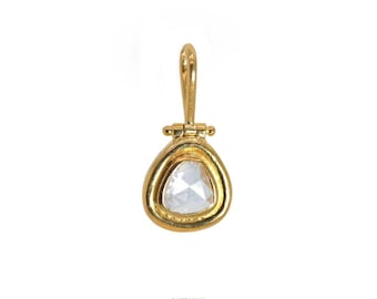 Colgante de oro amarillo de 18 quilates con diamantes de talla rosa