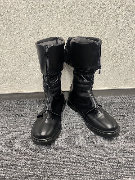 Made to order Custom Made Hand Made Final Fantasy Cloud Strife Shoes Cosplay Boots Final Fantasy VII Cloud Strife Customized Size Shoes