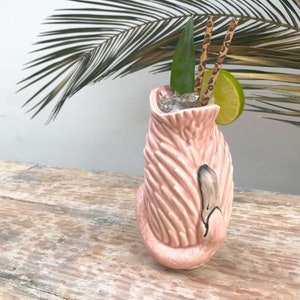 Roze flamingo-tikimok, handgeschilderd