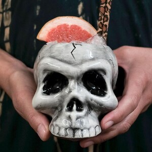 Handmade Skull Tiki Mug: Black & White Cocktail Glass (300 ml)