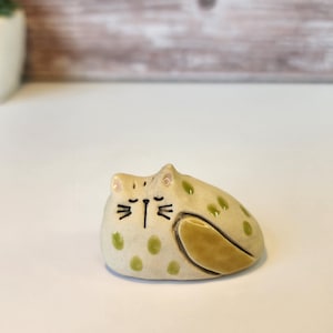 Ceramic KITTEN, Figurine, Sculpture, Cat Pottery Figurine, Ceramic Cat Art, Sculpture, Cat Lover Gift, Handmade Art, Dollhouse Pet,Stoneware