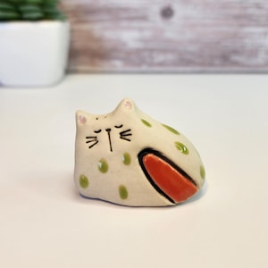 Ceramic KITTEN with Bed, Figurine, Sculpture, Cat Pottery Figurine, Ceramic Cat Art, Sculpture, Cat Lover Gift, Handmade Art, Dollhouse Pet