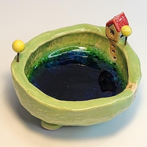 Uroczy domek na pierścionek szklany, herbaciany zwierzak, naczynie na drobiazgi, rzeźba, figurka ceramiczna, sztuka ceramiczna, ręcznie robiona sztuka, naczynie na pierścionek, stojak na biżuterię, kamionka