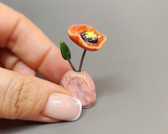 POPPY Ceramic Bud Vase, Desk Decor, Mini Bud Flowers, Ceramic Ornament, Dollhouse Decor, Miniature Vases, Tiny Gift, Daisy, Desk Decor
