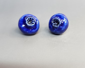Ceramic BLUEBERRIES (2 magnets) Magnet, Kitchen Decor, Desk Decor, Handmade Pottery Sculpture, Stoneware, Tiny Gift, Kitchen Magnets, Fridge
