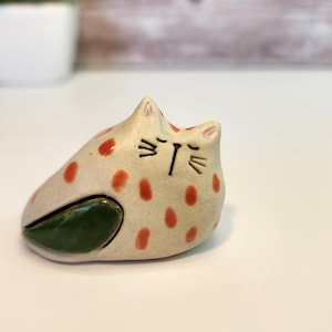Ceramic KITTEN, Figurine, Sculpture, Cat Pottery Figurine, Ceramic Cat Art, Sculpture, Cat Lover Gift, Handmade Art,Dollhouse Pet, Stoneware