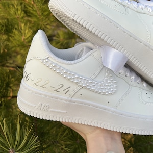 Baskets personnalisées mariage pour la mariée/Cadeau de mariage unique Air Force 1 image 4