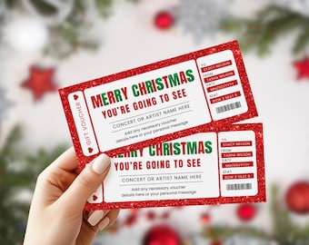Può includere: Due buoni regalo di Natale rossi e glitterati. I buoni recitano "BUON NATALE STAI PER VEDERE" con spazio per un nome di concerto o artista. Ogni buono ha una sezione destinatario e data. Le parole "BUONO REGALO" sono sul lato sinistro.