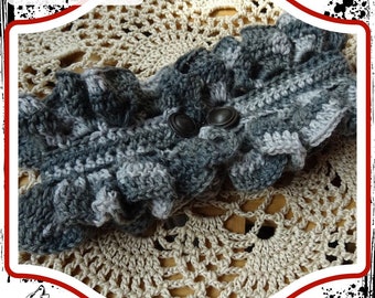 Crochet pdf pattern - Mademoiselle Gonin ruffled collar, Victorian Goth Steampunk choker