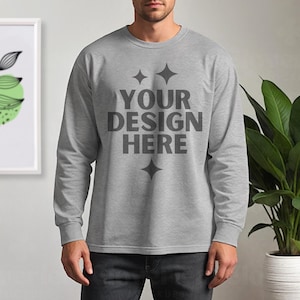 Sport Grau Gildan 2400 Mockup G2400 Männer Modell Mock-up G 2400 Sport Grau Langarm männlich Mock-up Ästhetik Boho Mann Longsleeve T-Shirt Mockups
