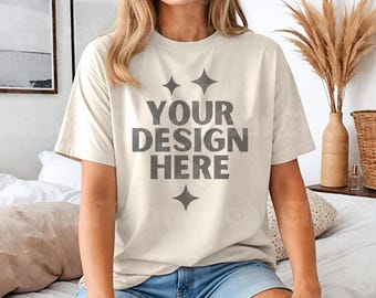 Koszula w kolorze kości słoniowej Comfort Colors C1717 Makieta koszulki Comfort Color Ivory T-shirt Mock-up Model Mock C1717 Oversized CC1717 Boho Tee POD Mock up