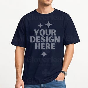 Marineblauw Bella Canvas 3001 herenshirt mockup BC3001 mannelijk model marineblauw herenmodel T-shirt mock-up heren eenvoudig casual T-shirt mock-up