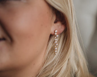 Pendientes colgantes de oro: Romántico diamante de circonita cúbica en plata de ley 925 "ELEONORA"