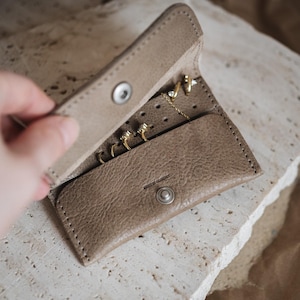 Reise Schmuck Etui - Schmuck Beutel, Handy Schmuck Organizer für Ringe, Halsketten, Ohrringe, Leder Schmuckrolle, Geschenk für Sie | Gemelia