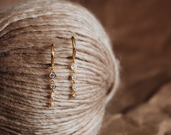 Boucles d'oreilles sophistiquées en or et diamant – Argent 925 et or vermeil 18 carats, design intemporel, savoir-faire artisanal, cadeau Eco-Luxe idéal | Rhéa