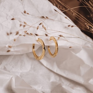 Huggie Earrings, Circle Gold Hoop Earrings, Disc Hoops, Perfect Addition to Any Stack, Everyday Earrings, Circle Silver Hoops | Oriana