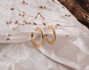 Huggie Earrings - Circle Gold Hoop Earrings, Disc Hoops, Perfect Addition to Any Stack, Everyday Earrings, Valentines Day Gift Idea | Oriana