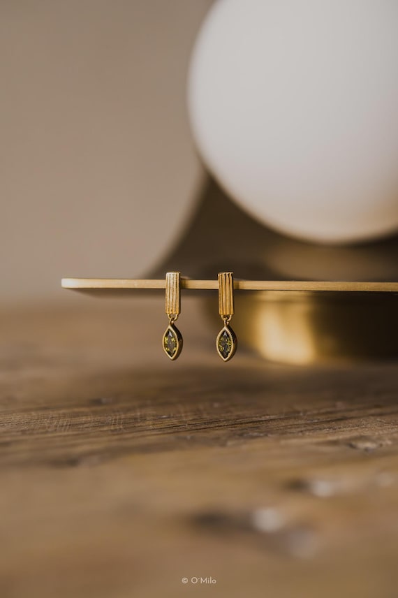 1 Paio di eleganti orecchini a perno in argento sterling 925 a forma di