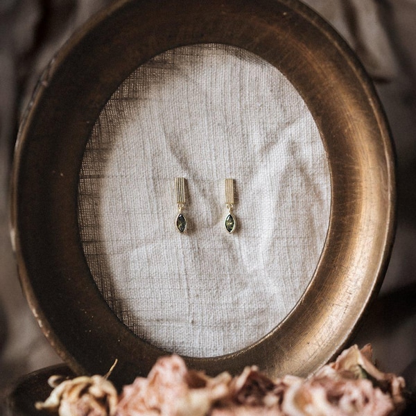 Kolczyki z liśćmi peridotu: 18-karatowe złoto vermeil, srebro 925