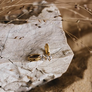 Schicke Gold Ohrstecker Elegante Zirkonia Hypoallergen, Nickelfrei, handgefertigt, perfekt für den Alltag oder zur Abendgarderobe AURORA Bild 9