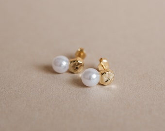 Chic Pearl Studs: Waterproof - 18k Gold Vermeil - 925 Solid Sterling Silver - Pearl Circle Stud Earring - Hoop Studs | Aurelia