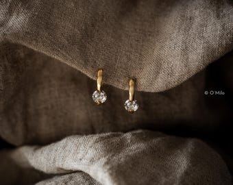 19k Gold Creolen: 925 Sterling Silber Huggies mit Zirkonia Edelsteinen ""AURORA"""