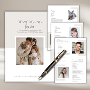 Pode incluir: Um documento branco com o texto "BEWERBUNG für die 3 Zimmer Wohnung in der Tollen Straße 17, 11717 Tolle Stadt" e uma foto de uma família de quatro. O documento também inclui o texto "ANDREA SCHILLER & SEBASTIANNG".