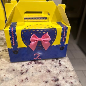 Minions girl gift boxes