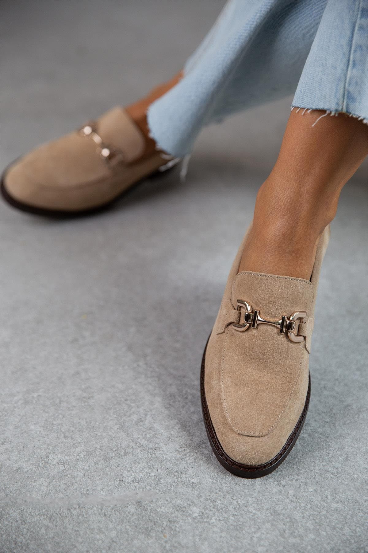パンプス Fuzzy Suede Loafers Beige Beige Genuine Suede Woman Loafers, Trok Accessory Loafers