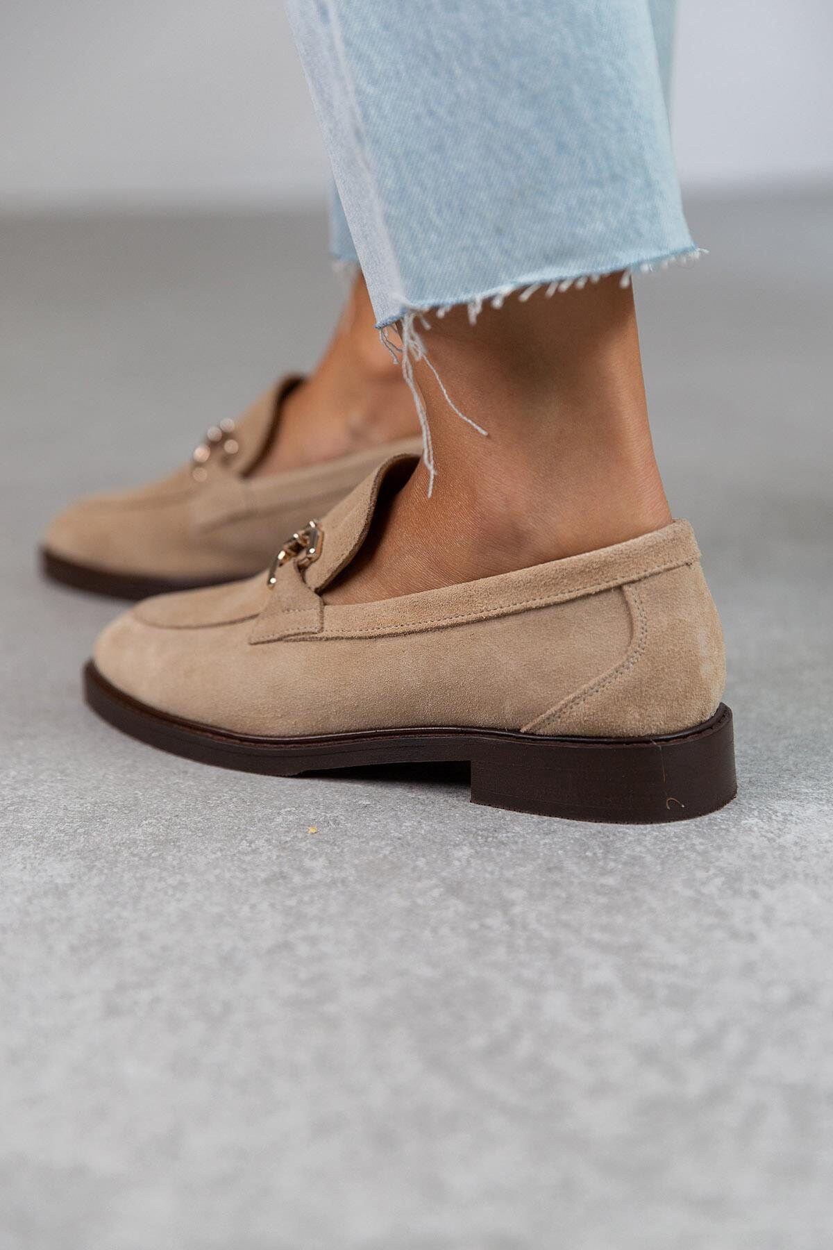 パンプス Fuzzy Suede Loafers Beige Beige Genuine Suede Woman Loafers, Trok Accessory Loafers