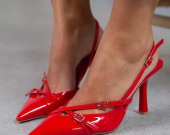 Chaussures à talons hauts en cuir verni rouge, cuir verni, chaussures à bout pointu, bride arrière, bout fermé, talons bride à la cheville, talons aiguilles, sandales de soirée, Mia