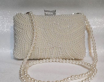 Ivory Pearl Clutch Bag: Elegant Bridal Party Purse