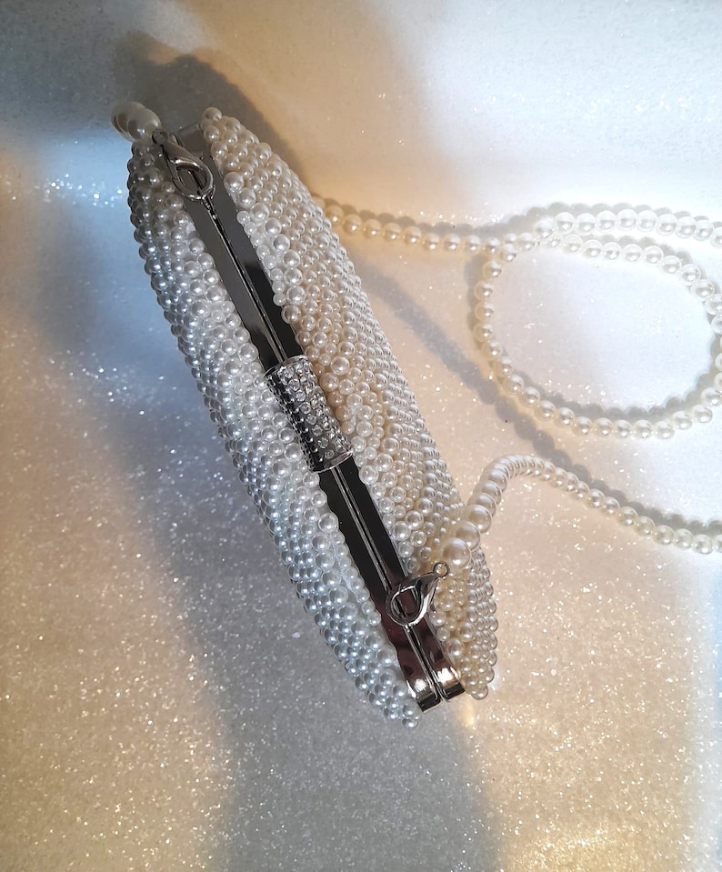 Ivory Pearl Clutch Bag: Elegant Bridal Party Purse image 5
