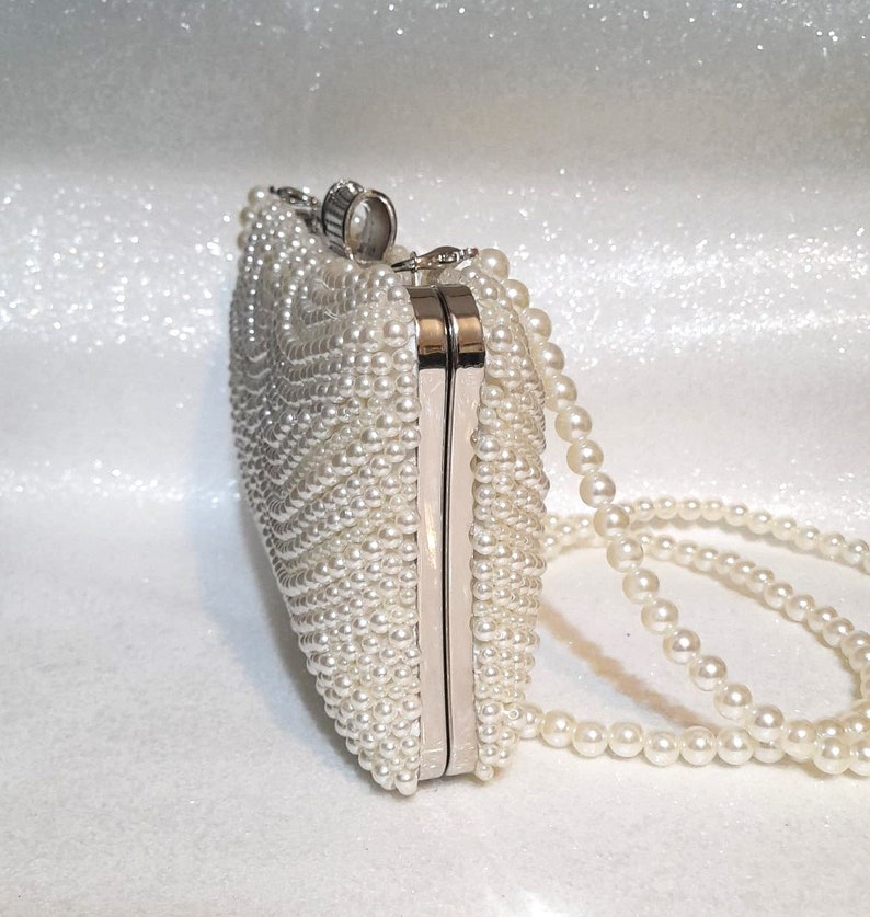 Ivory Pearl Clutch Bag: Elegant Bridal Party Purse image 3