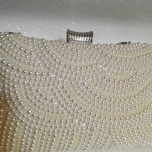 Ivory Pearl Clutch Bag: Elegant Bridal Party Purse image 4