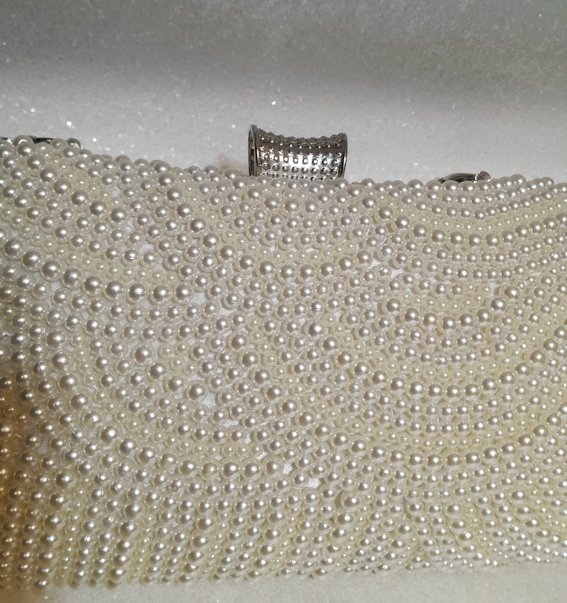 Ivory Pearl Clutch Bag: Elegant Bridal Party Purse image 4