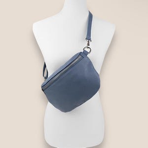 Leather crossbody bag, cross bag leather, large bum bag, leather shoulder bag, cross body bag, leather bag, leather bum bag, belt bags, M