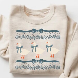 Colorful Vintage Original 1980s Blue Ribbon Goose Sweatshirt, Retro Goose With Hearts Tshirt, Retro Shirt, Cute Geese Sweater, Women&#39;s Shirt