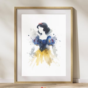 Może przedstawiać: Aquarela przedstawiająca Śnieżkę, księżniczkę Disneya, w niebieskiej i żółtej sukni. Tło to biała akwarela.