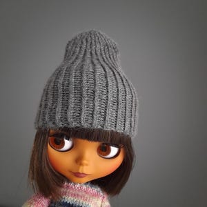 Gray beanie hat for blythe 12 inches. Basic winter warmer hat for doll. Knitted bonnet for blythe doll. Blythe pointed hat. Blythe clothes.
