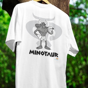 Clipart de Minotauro con Manguera de Goma – Ilustración de Monstruo Griego de Dibujos Animados Vintage – Descarga Digital de Minotauro