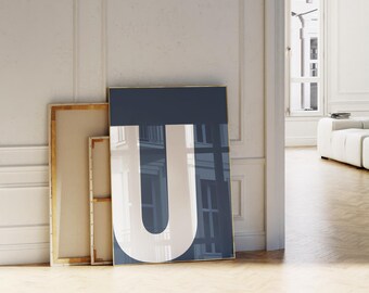 Marineblauwe letter U-print vetgedrukte alfabet muurkunst monogram poster preppy kamerletters
