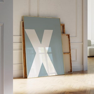 Arte de pared con la letra X, impresión de letras en azul bebé, póster con letras del alfabeto en azul suave, letra para niños, letra minimalista imprimible, letrero con letras grandes