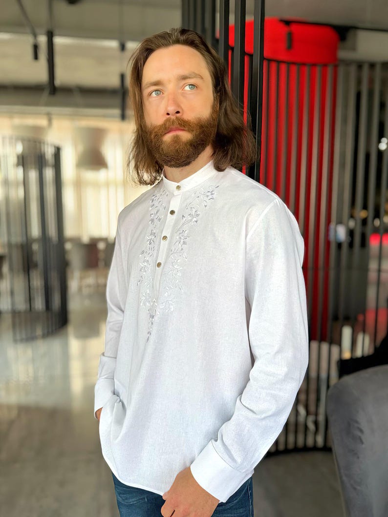 Camisa de lino bordada para hombre, camisa de manga larga personalizada de talla grande para hombre, camisa de lino para novio, atuendo para invitados de boda para hombres grandes y altos. White shirt+White em