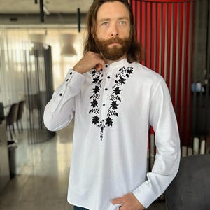 Camisa de lino bordada para hombre, camisa de manga larga personalizada de talla grande para hombre, camisa de lino para novio, atuendo para invitados de boda para hombres grandes y altos. imagen 20