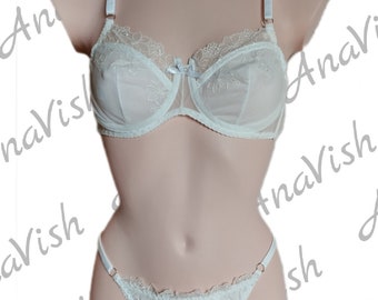 Bride underwire bra and panties. only one size bra 85A panties 42.44- S,M