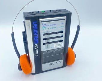 SONY ウォークマン オレンジ ヘッドフォン付き SONY ウォークマン オレンジ ヘッドフォン付き SONY